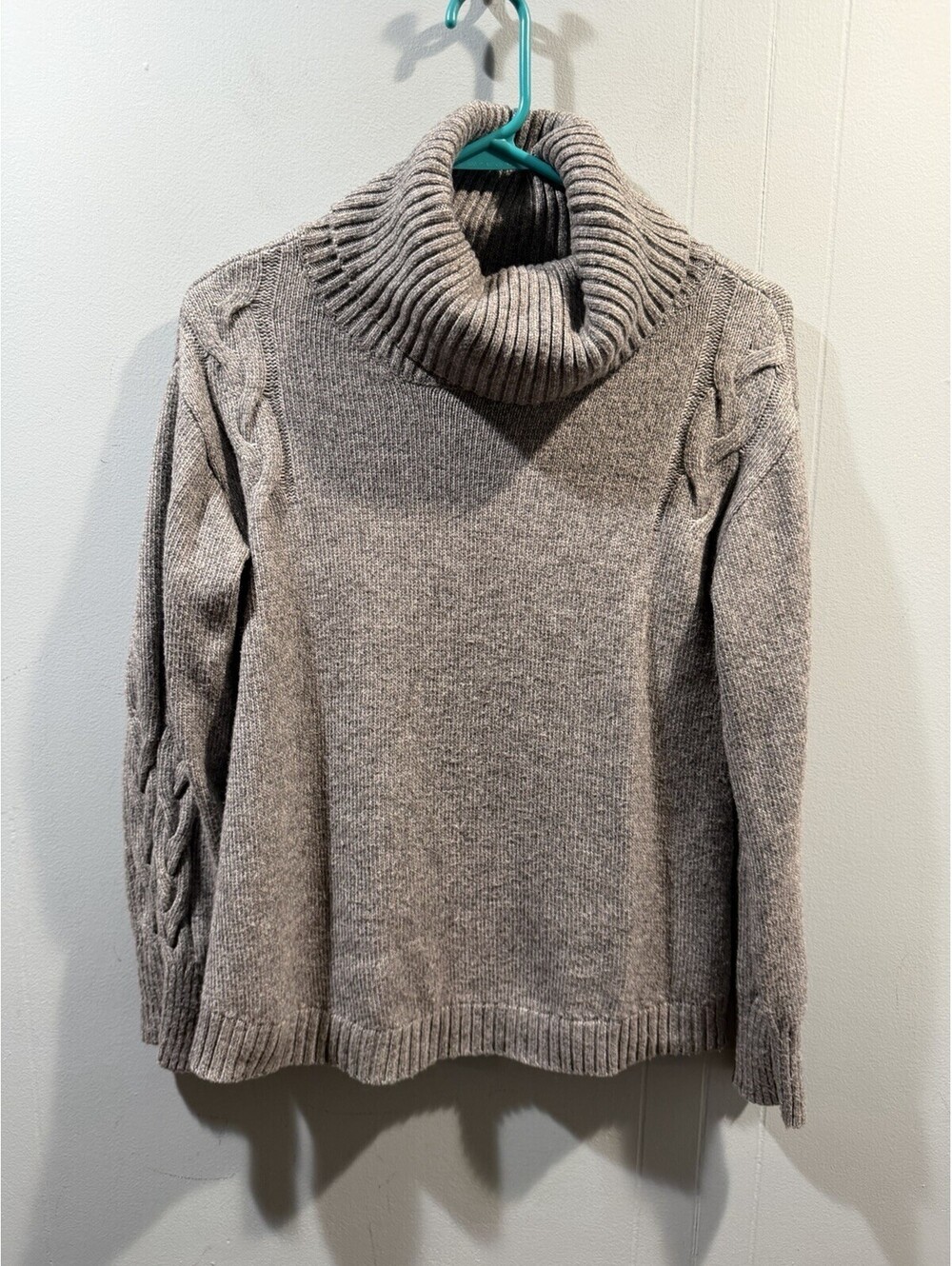 Womens St. John’s Bay Size Small Gray Cable Knit Turtleneck Sweater
